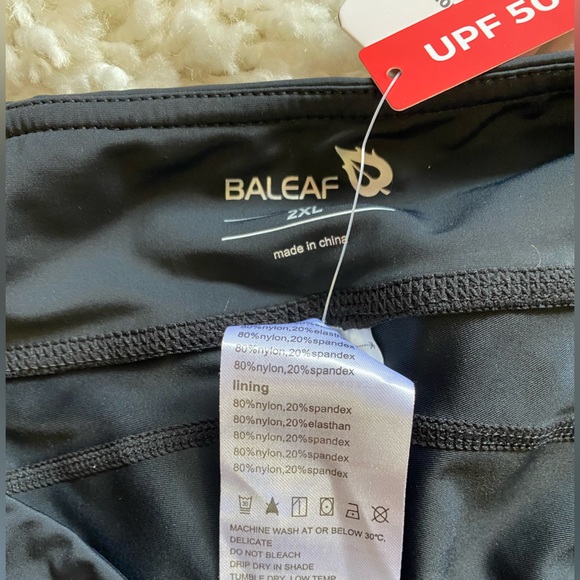 BALEAF Men’s padded cycling shorts 2XL with UPF 50+ sun protection NWT - Picture 2 of 5